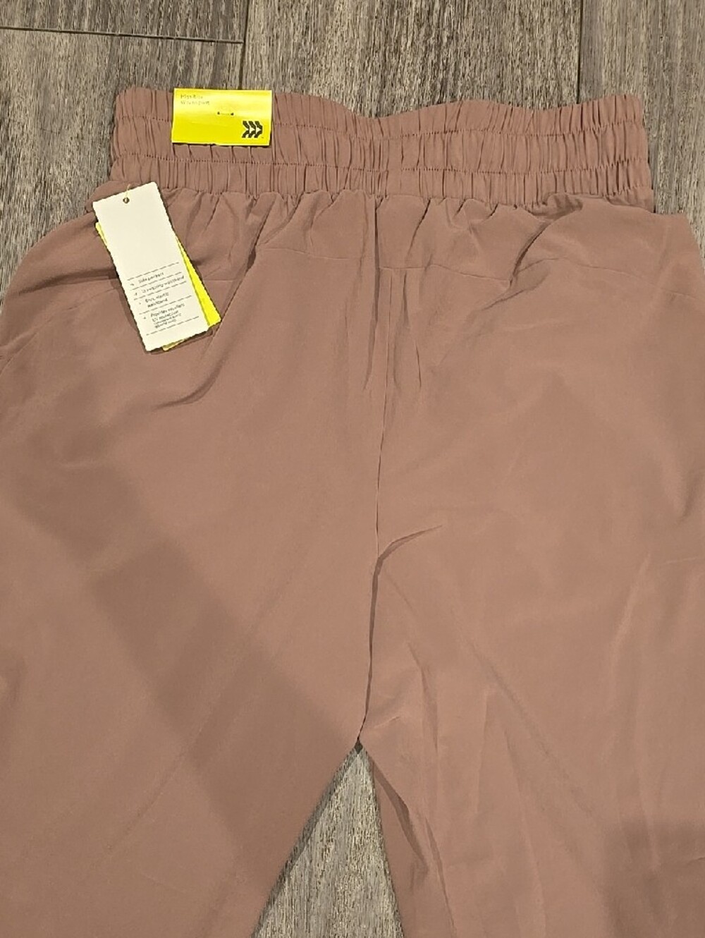 all in motion Woven Tapered Pant - Plum Purple (Mauve)